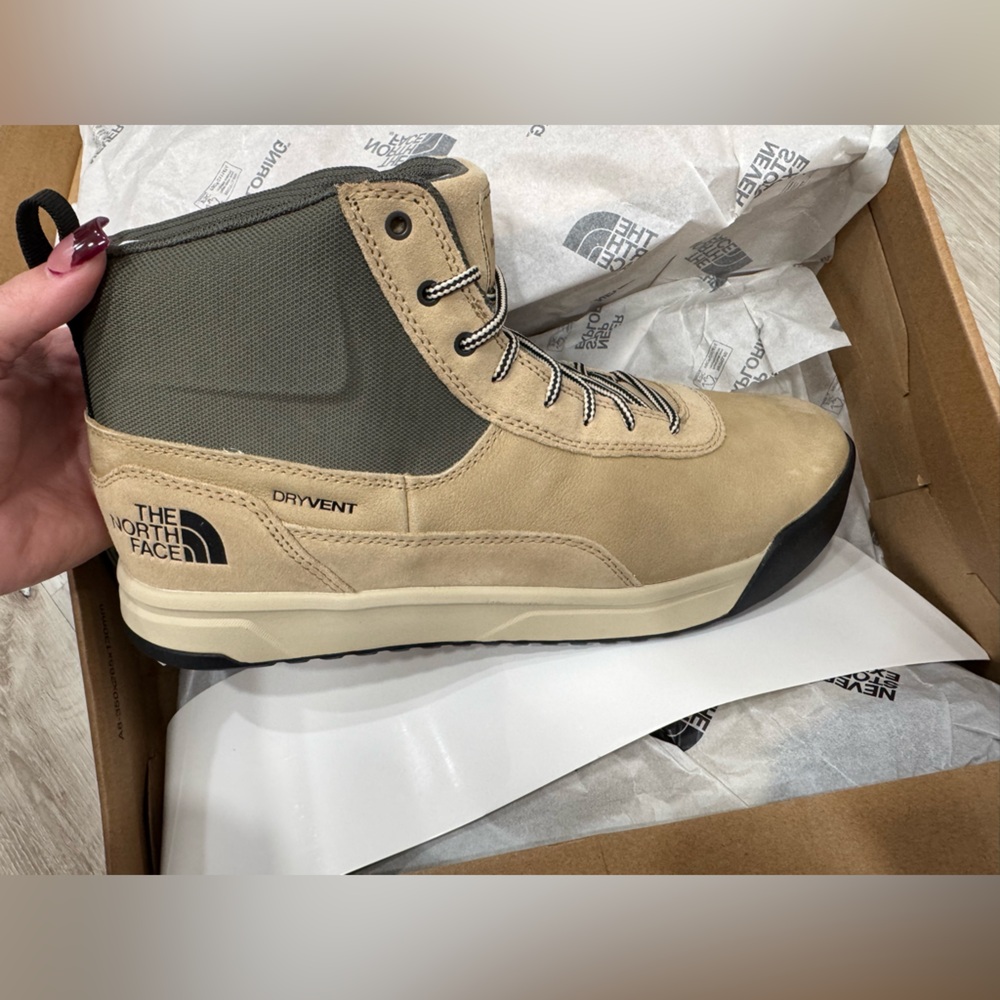 The North Face Men's Beige and Olive Boots